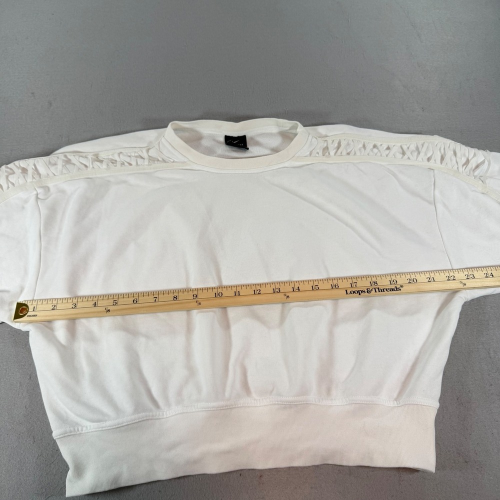 Nike Dri-FIT Cropped Sweatshirt Cream Lattice Shoulder Pullover Womens M - Picture 6 of 9
